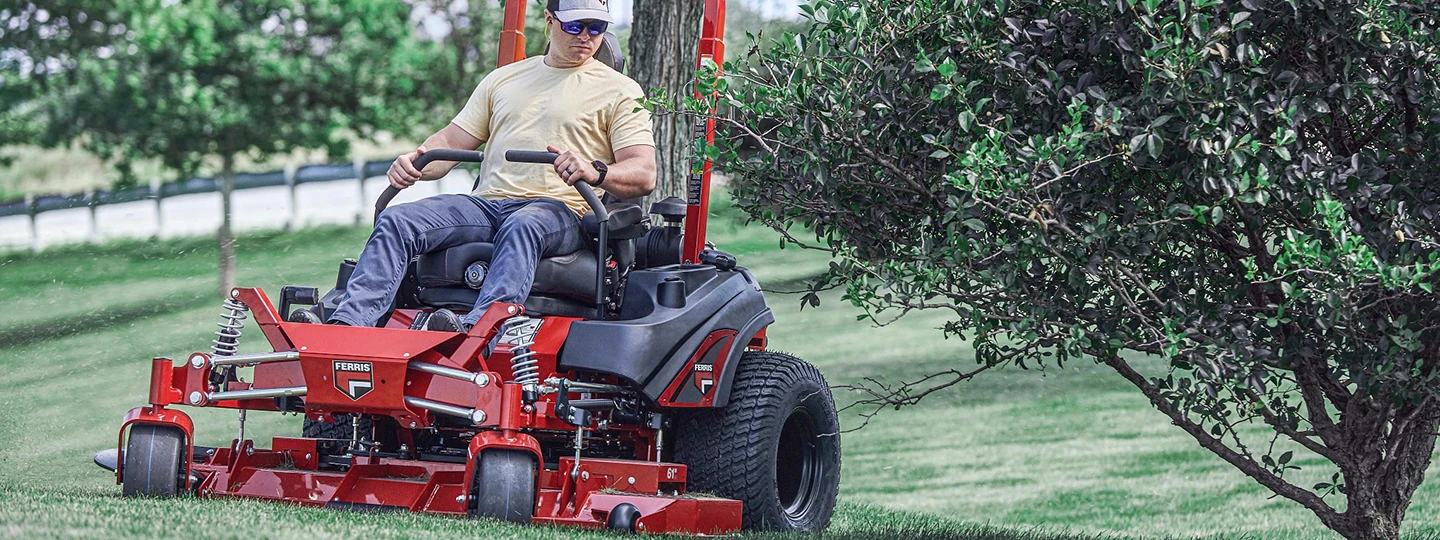 Zero-Turn fűnyíró traktorok
