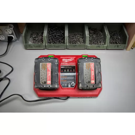 Milwaukee M18 DFC duál gyorstöltő