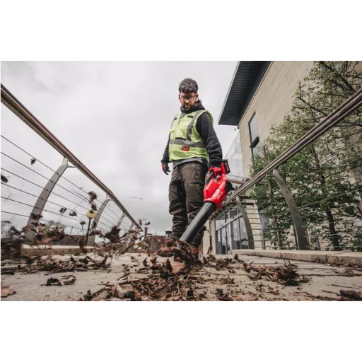 Milwaukee M18 FBL-0 akkumulátoros lombfúvó