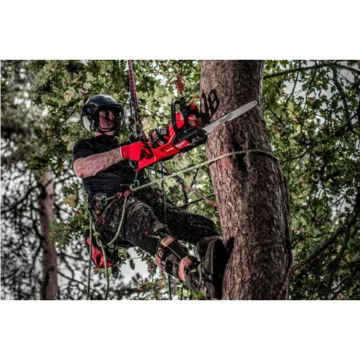 Milwaukee M18 FCHS-121 akkumulátoros láncfűrész