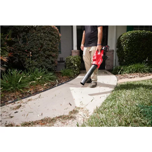 Milwaukee M18 F2BL-802 akkumulátoros lombfúvó