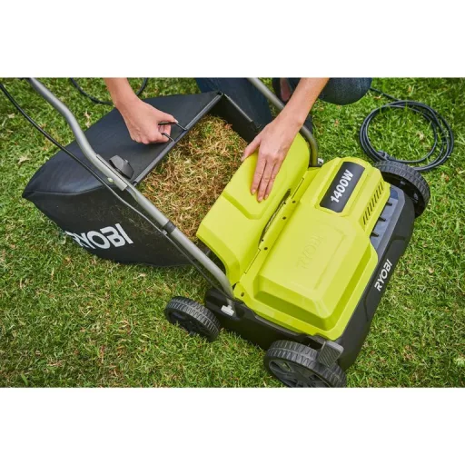 Ryobi RY1400SF35B elektromos gyepszellőztető