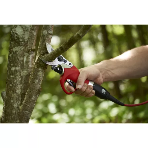 Felco 811 akkumulátoros metszőolló komplett csomag