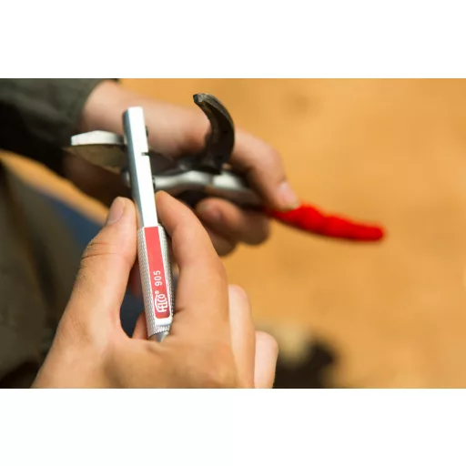 Felco 905 multifunkciós élezőszerszám